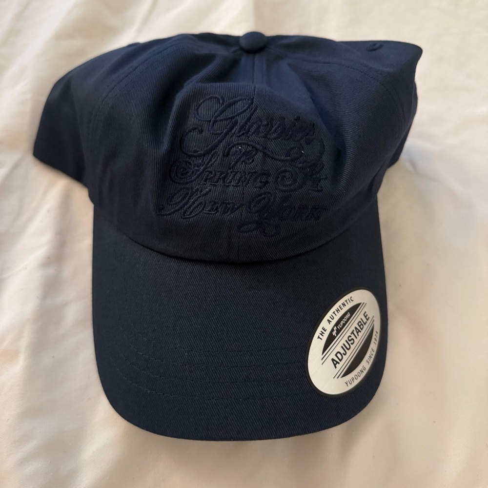Glossier nyc I love ny cap